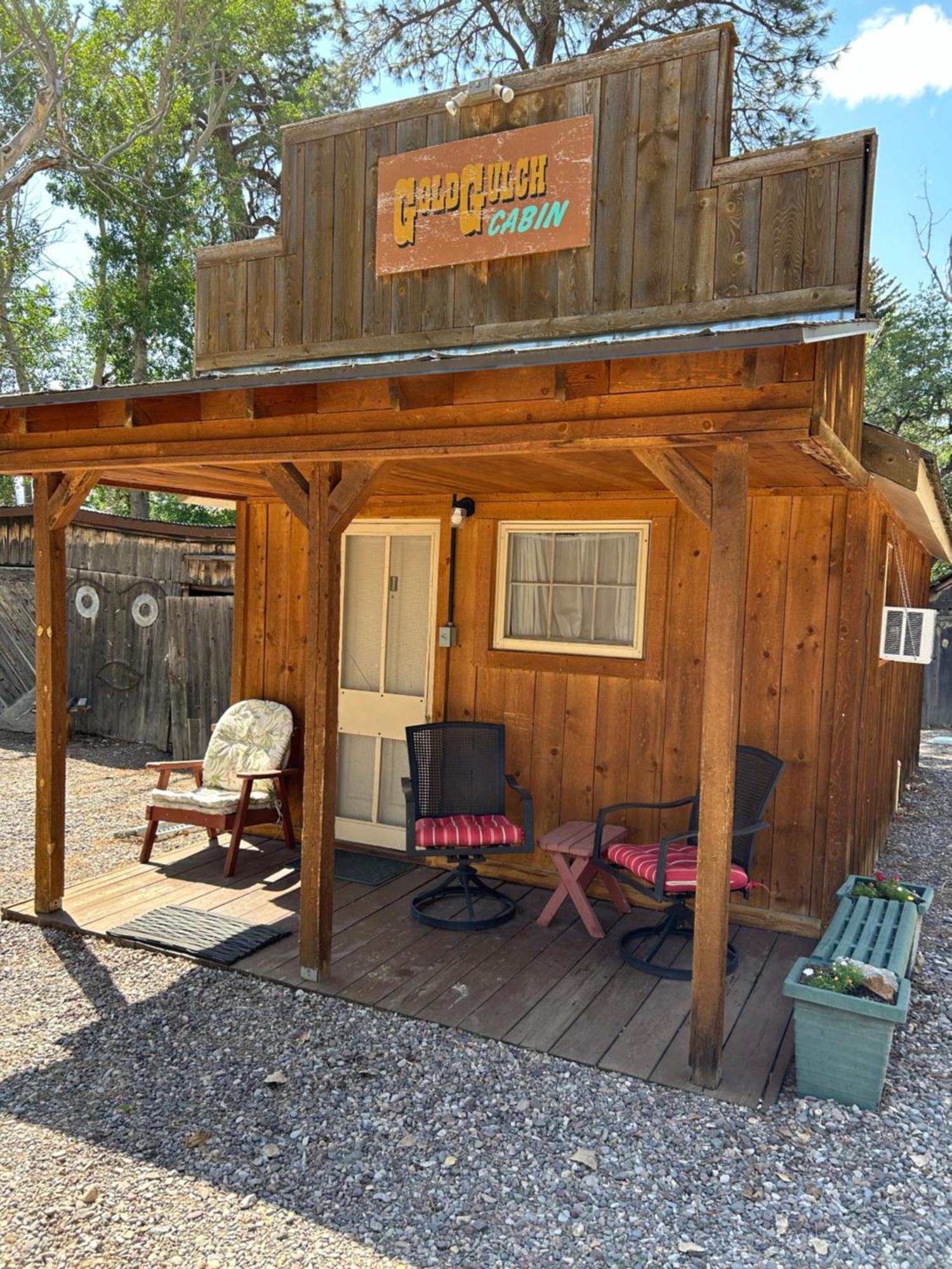Moore'S Old Pine Inn Marysvale Экстерьер фото